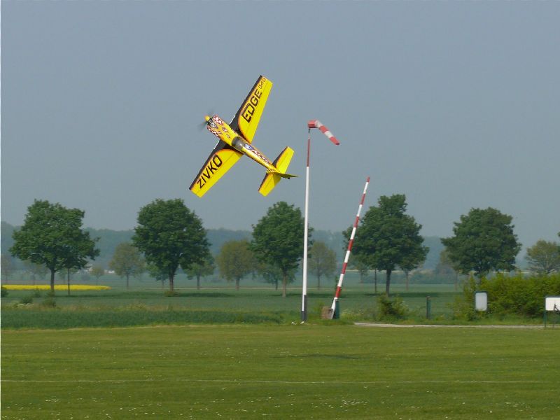 p1030783_9_20090503_1872878106