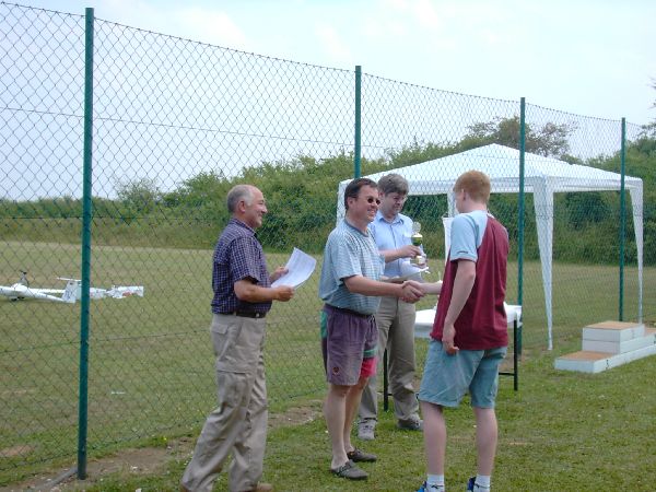 kunustdm2003_107_20120112_1056617522