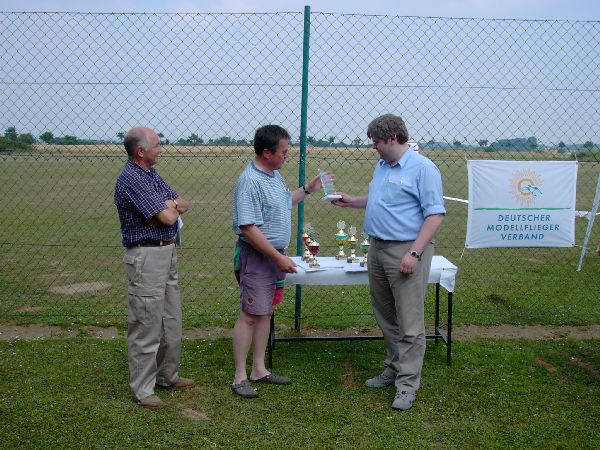 kunustdm2003_76_20120112_2000429921