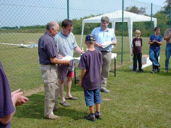 kunustdm2003_80_20120112_1992777679