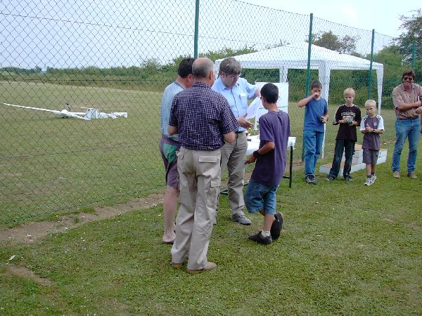 kunustdm2003_85_20120112_1019496511