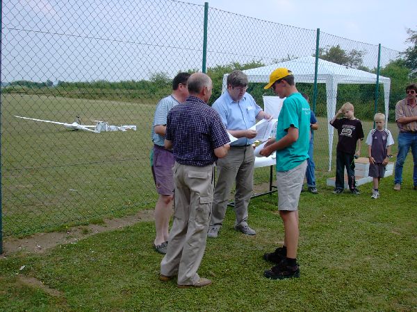 kunustdm2003_86_20120112_1414692675