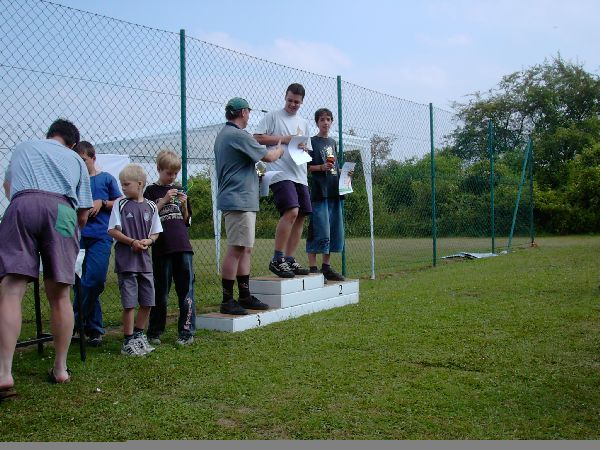 kunustdm2003_93_20120112_1152429351