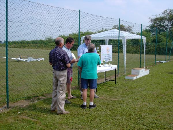 kunustdm2003_96_20120112_1859724427