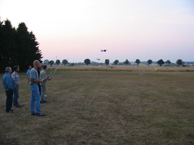 slow_fly_2003_21_20080124_2072479001