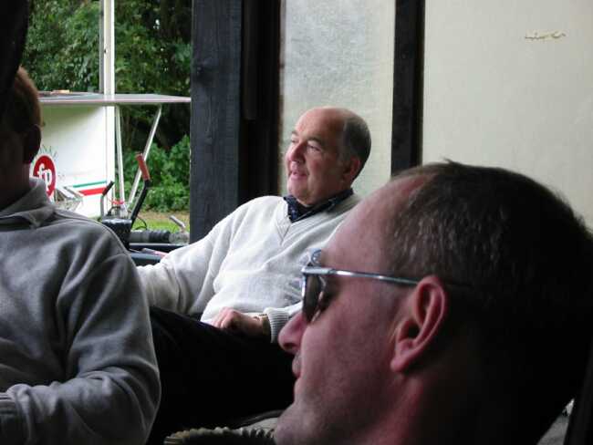 freund_2002_3_20120122_1659785018