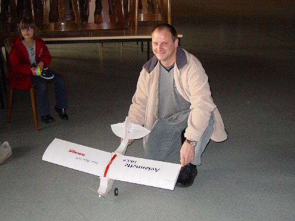 indoor_2003_38_20080124_1669405603