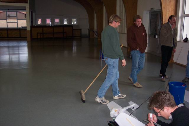 indoor_2003_40_20080124_1510275904