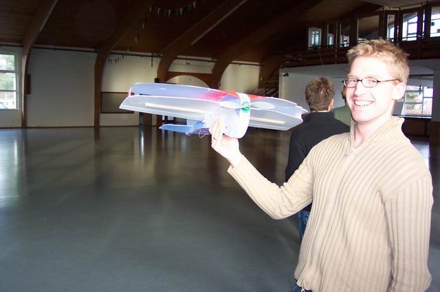 indoor_2003_48_20080124_1767207255