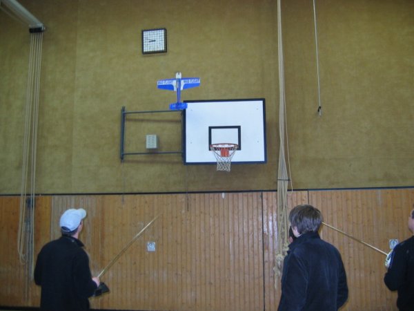 indoor_2005_2_20080124_1807649252
