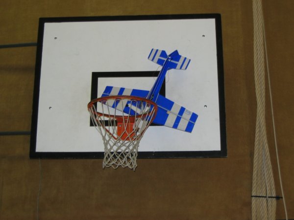 indoor_2005_7_20080124_1349679866