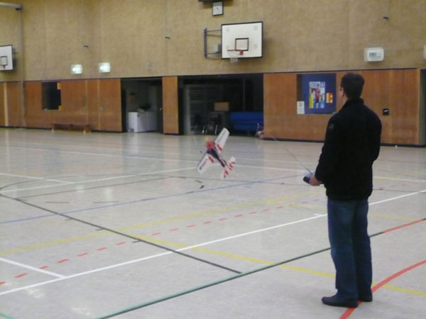 user_76_hallenfliegen-019_10