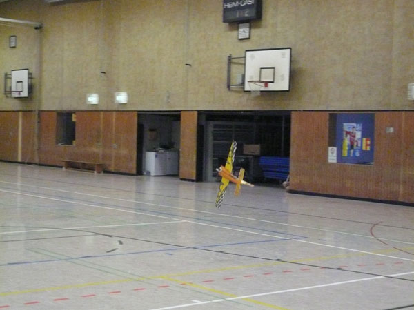 user_76_hallenfliegen-029_5