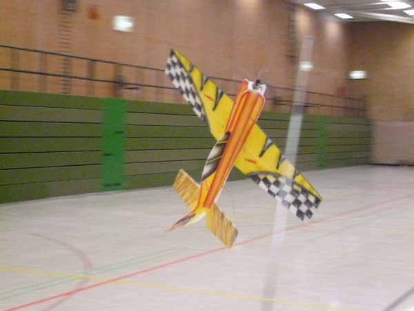 user_76_hallenfliegen-030_6